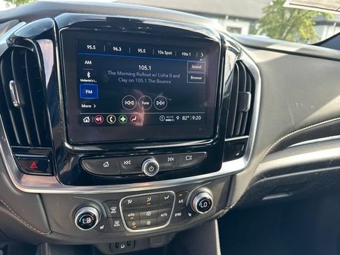 Used 2024 Chevrolet Traverse LT AWD/4WD image 16