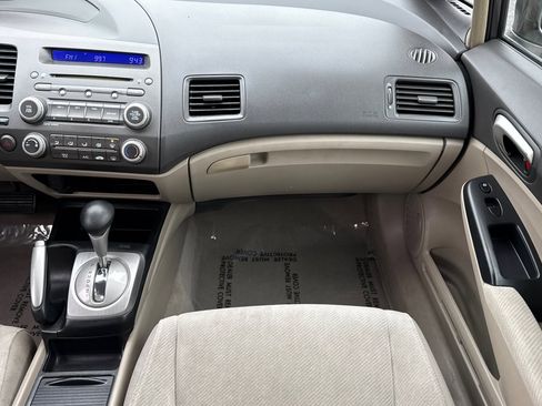 Used 2011 Honda Civic LX image 27