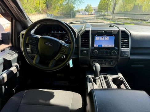 Used 2019 Ford F150 XLT w/ Equipment Group 302A Luxury AWD/4WD image 31