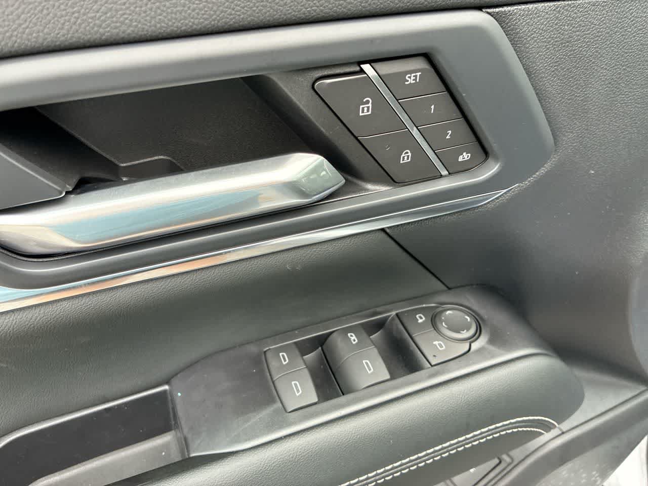 New 2027 GMC Terrain Elevation w/ Elevation Premium Package FWD image 24