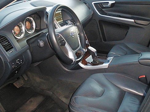 Used 2013 Volvo XC60 T6 AWD/4WD image 20