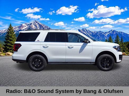 Used 2022 Ford Expedition Timberline AWD/4WD image 3