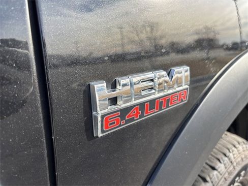 Used 2018 RAM 2500 Tradesman w/ Chrome Appearance Group image 25