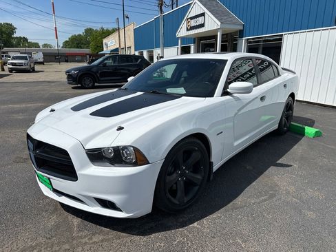 Used 2013 Dodge Charger R/T RWD image 3