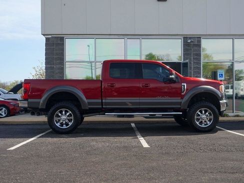 Used 2017 Ford F250 Lariat w/ Lariat Ultimate Package AWD/4WD image 2