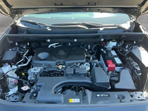 Used 2024 Toyota RAV4 XLE w/ Weather Package AWD/4WD image 18