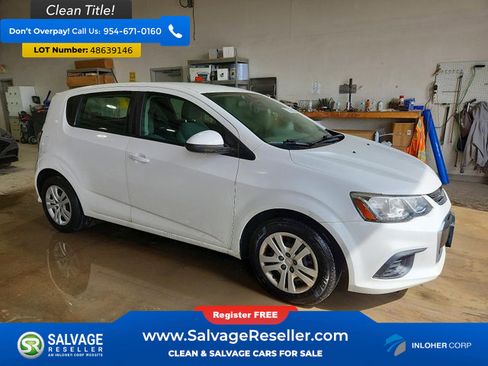 Used 2017 Chevrolet Sonic LT FWD image 5