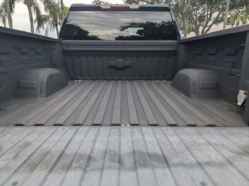 Used 2022 Chevrolet Silverado 1500 Custom Trail Boss w/ LPO, Dark Essentials Package AWD/4WD image 28
