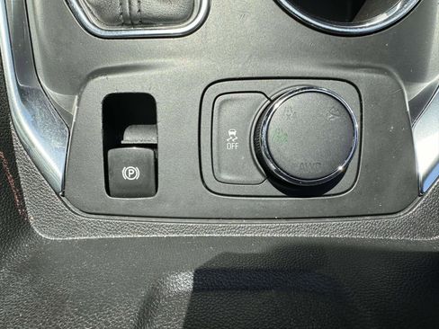 Used 2018 Chevrolet Traverse LT AWD/4WD image 27