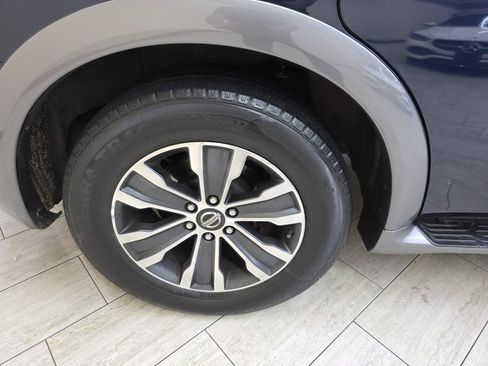 Used 2017 Nissan Armada SL w/ Moonroof Package RWD image 45