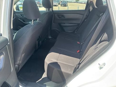 Used 2024 Nissan Rogue S AWD/4WD image 22