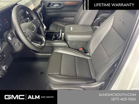 New 2026 GMC Yukon Denali w/ Sun & Power Step Package AWD/4WD image 11