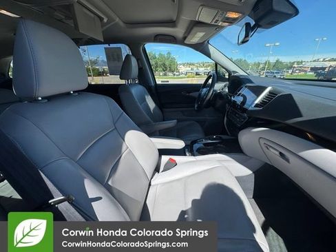Used 2018 Honda Pilot Touring image 36