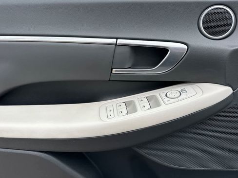 Used 2023 Hyundai Sonata Blue image 12
