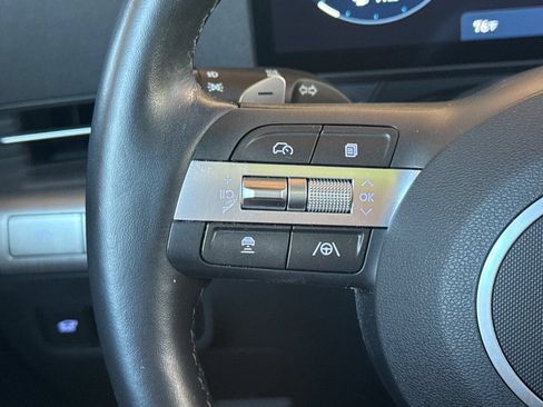 Used 2024 Hyundai Kona Limited AWD/4WD image 33