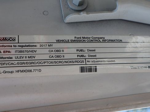 Used 2017 Ford F350 Lariat w/ Chrome Package image 51