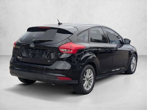 Used 2018 Ford Focus SE image 5