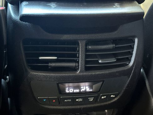 Used 2020 Acura MDX FWD image 16