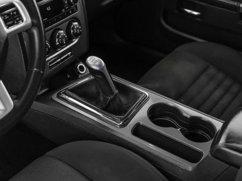 Used 2014 Dodge Challenger R/T image 18