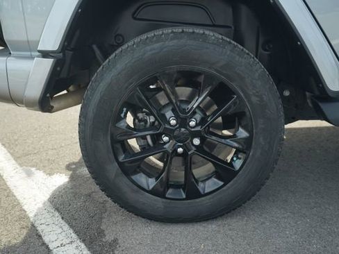 Used 2021 Jeep Wrangler Unlimited Sahara image 42