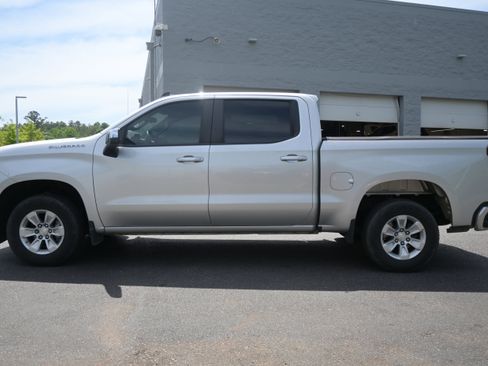 Used 2022 Chevrolet Silverado 1500 LT RWD image 6
