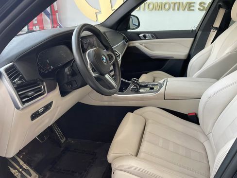 Used 2021 BMW X5 xDrive40i w/ M Sport Package image 8