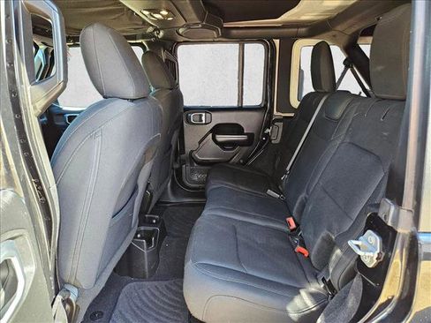 Used 2019 Jeep Wrangler Unlimited Sport S image 18