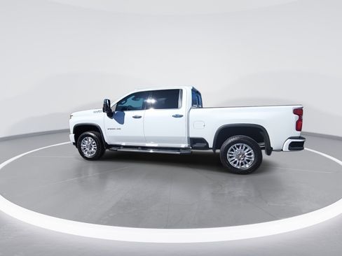 Used 2023 Chevrolet Silverado 2500 High Country w/ LPO, Hitch Package image 6