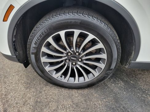 Certified 2023 Lincoln Aviator Reserve w/ Elements Package Plus image 13