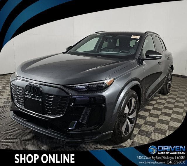 Used 2025 Audi SQ6 e-tron Premium Plus w/ Premium Plus AWD/4WD image 1