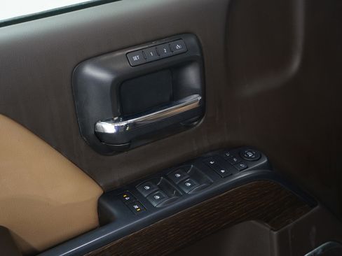 Used 2018 GMC Sierra 2500 Denali image 22