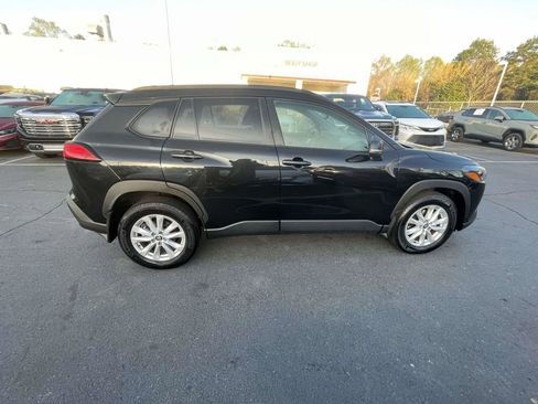 Used 2024 Toyota Corolla Cross LE FWD image 11