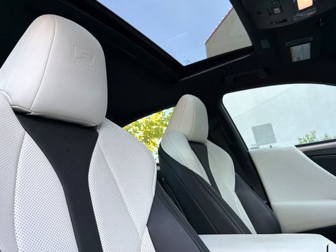 Certified 2023 Lexus ES 300h F Sport w/ Accessory Package (Z2) FWD image 17