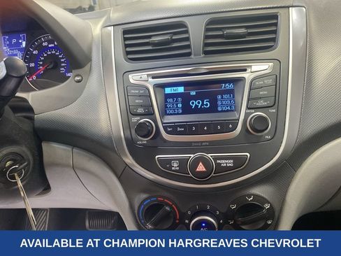 Used 2016 Hyundai Accent SE FWD image 18