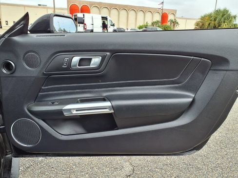 Used 2019 Ford Mustang GT Premium w/ Equipment Group 401A RWD image 15
