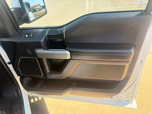 Used 2018 Ford F150 Raptor w/ Equipment Group 802A Luxury AWD/4WD image 32