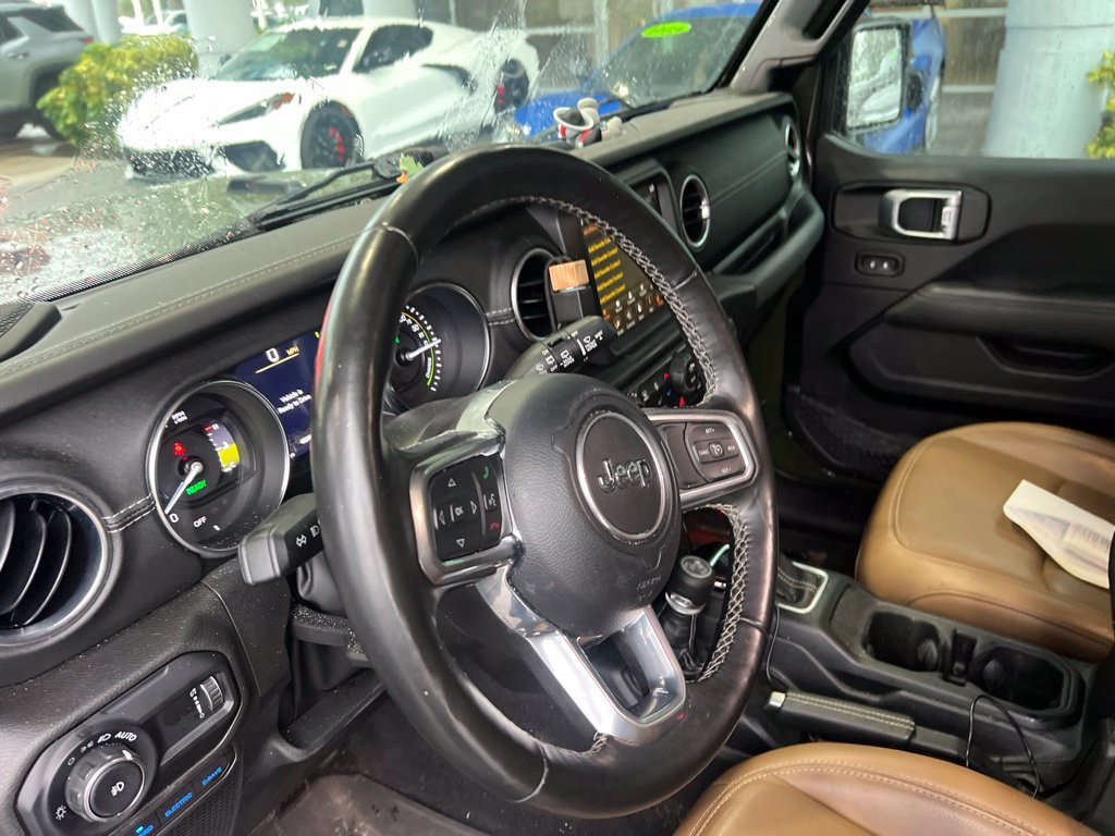 Used 2023 Jeep Wrangler Unlimited Sahara w/ Cold Weather Group AWD/4WD image 9
