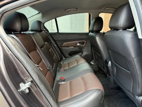 Used 2015 Chevrolet Cruze LT FWD image 15
