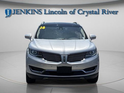 Used 2016 Lincoln MKX Reserve w/ Equipment Group 102A AWD/4WD image 3
