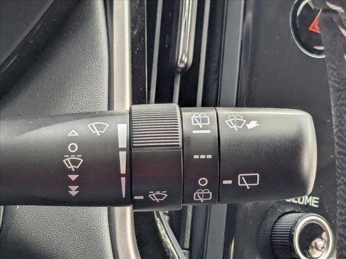 Used 2022 Subaru Outback Premium image 12