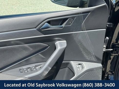 Used 2024 Volkswagen Jetta SE FWD image 31
