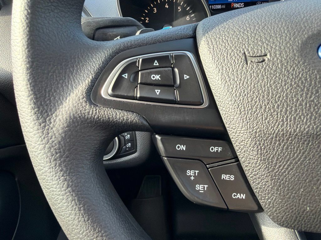 Used 2017 Ford Escape SE w/ Equipment Group 201A AWD/4WD image 12