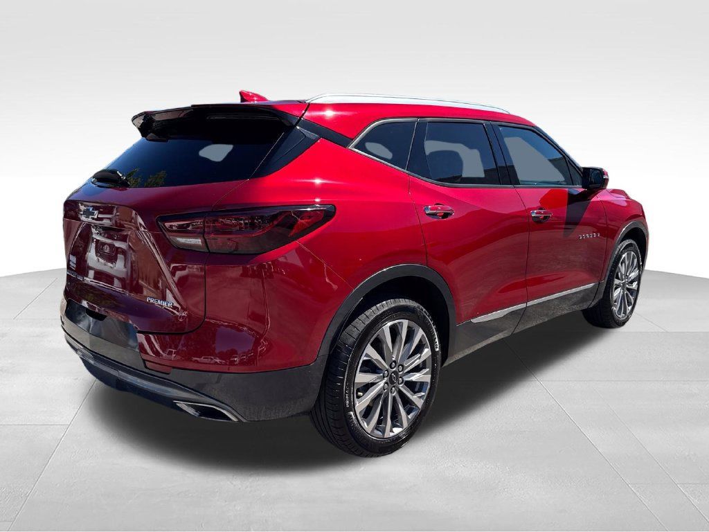 Used 2023 Chevrolet Blazer Premier w/ Driver Confidence II Package AWD/4WD image 2