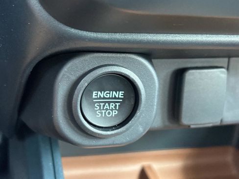 Used 2024 Ford Maverick Lariat w/ 4K Tow Package image 25