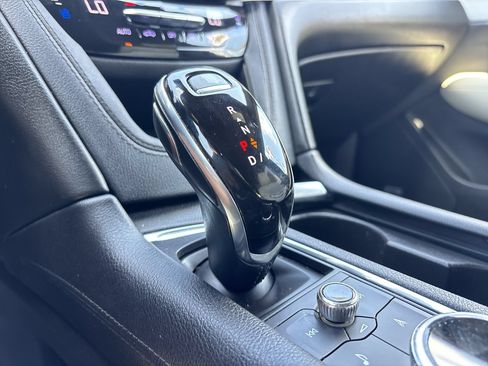 Used 2020 Cadillac XT6 Sport AWD/4WD image 28
