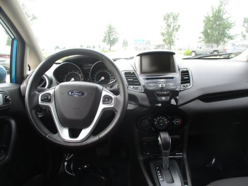 Used 2014 Ford Fiesta SE w/ Equipment Group 201A FWD image 13