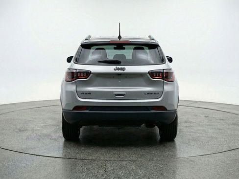 Used 2025 Jeep Compass Trailhawk AWD/4WD image 7