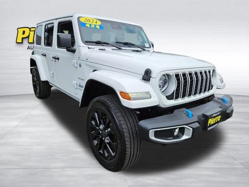 Used 2024 Jeep Wrangler Unlimited Sahara AWD/4WD image 8