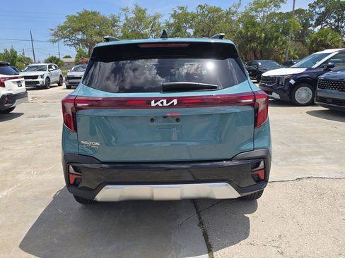 New 2026 Kia Seltos EX FWD image 7