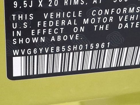 New 2025 Volkswagen ID. Buzz 1st Edition image 14